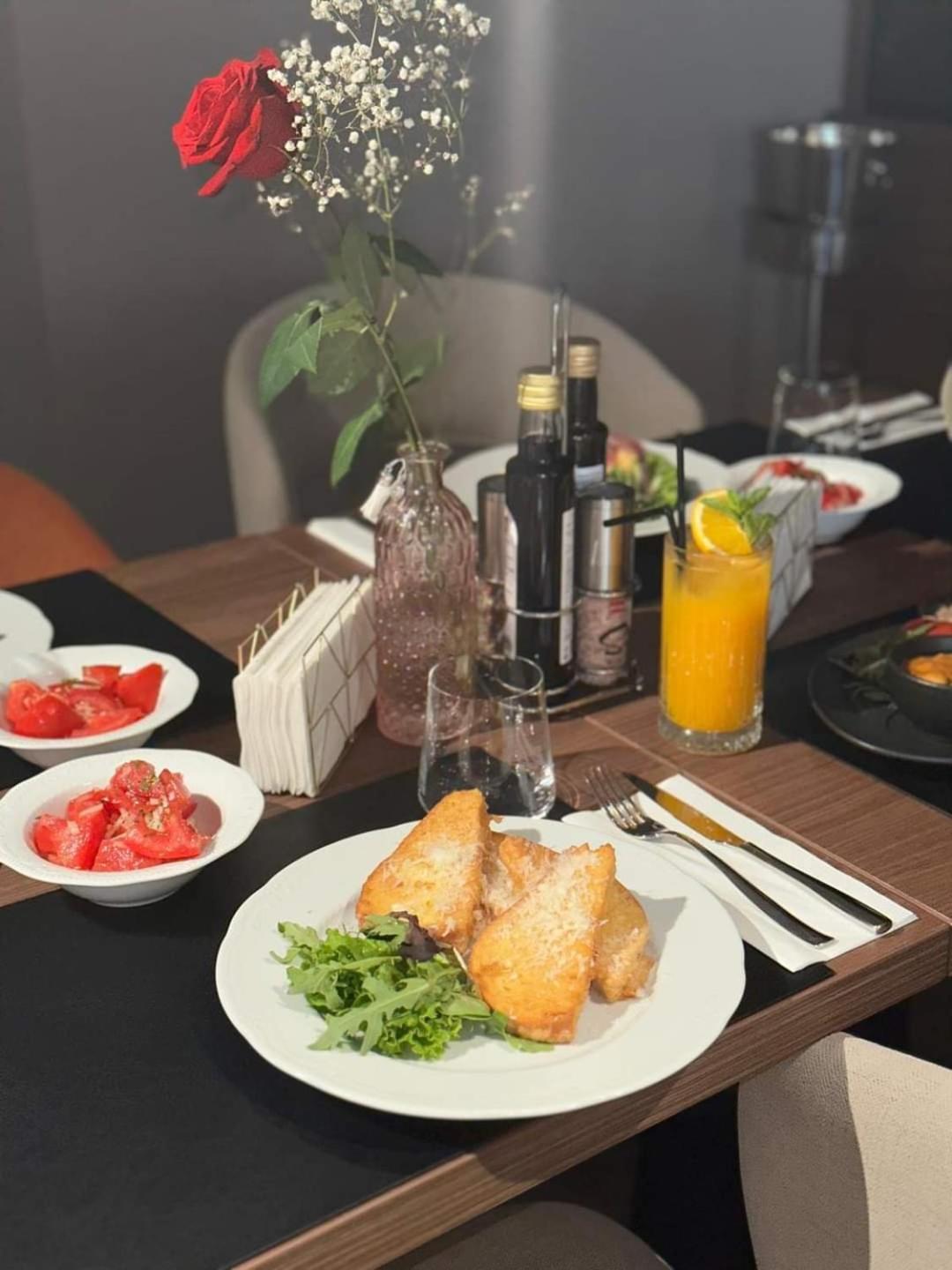 New Grey Residence Apartament Târgu-Mureş Eksteriør billede